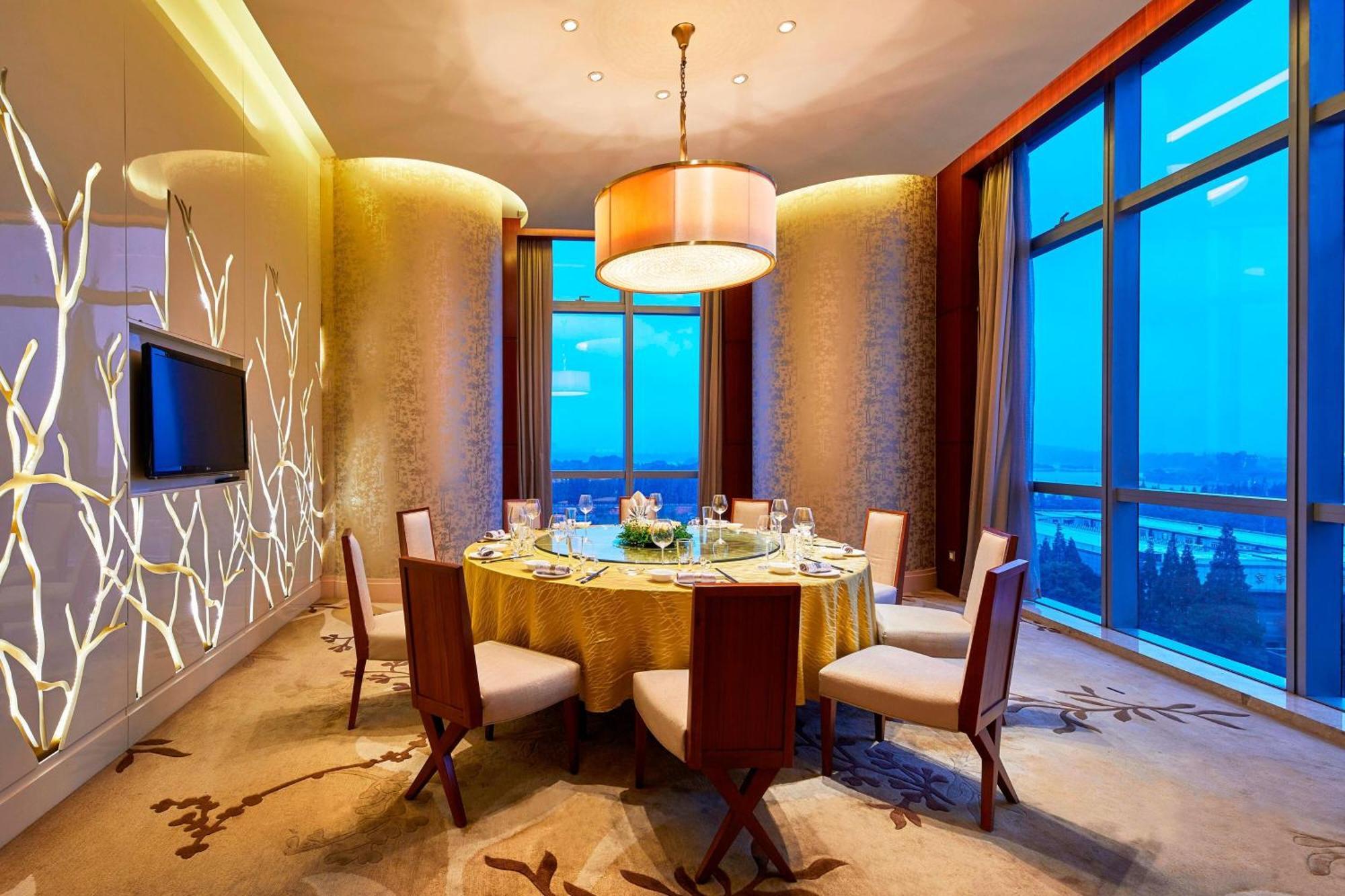 The Westin Nanjing Xuanwu Lake Exterior photo